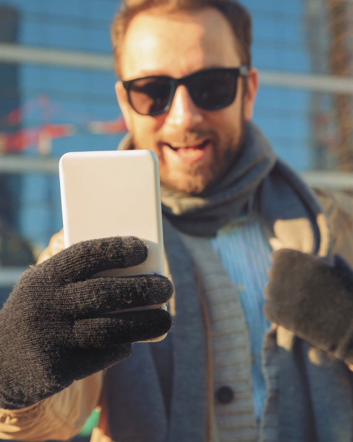 Knit touchscreen gloves using a phone