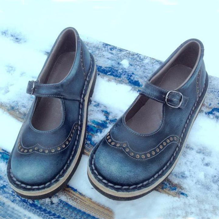 Women's Mary Jane Shoes with Buckle Strap and Brogue Detail