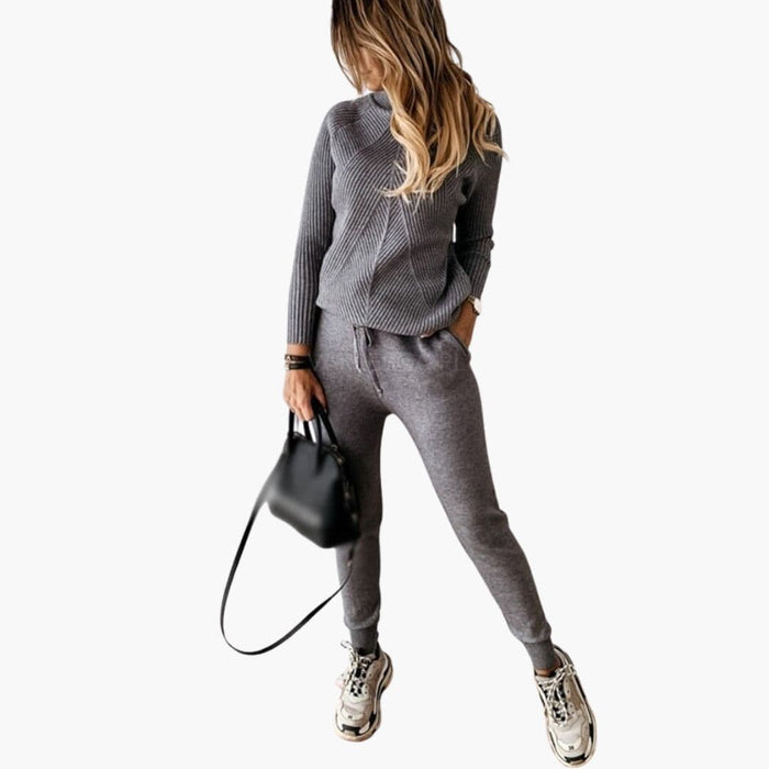 Women's Knitted Tracksuit with Turtleneck Sweater and Jogging Pants